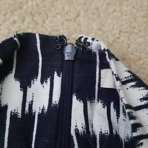 NWT skirt with pockets! - Picture 3 of 4